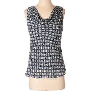 XS sleeveless blouse